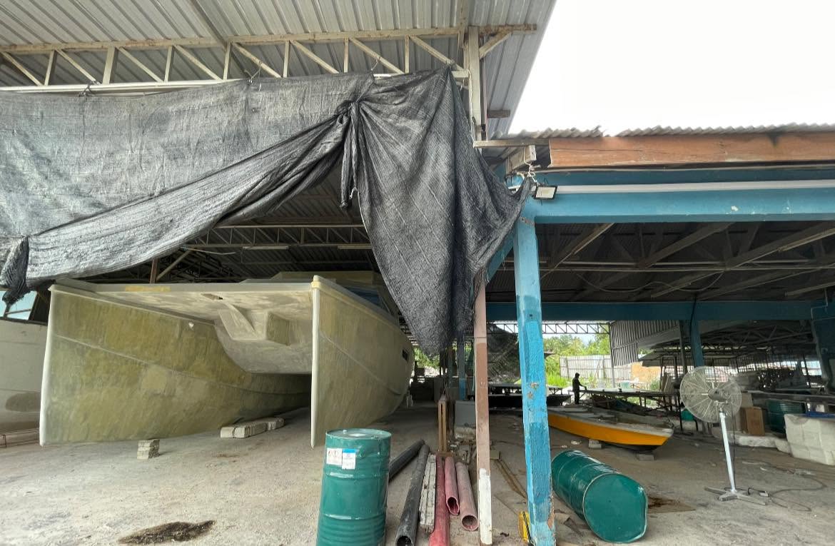 Raw composite multi-hull structure taking shape in the LUXMARINE boatyard
